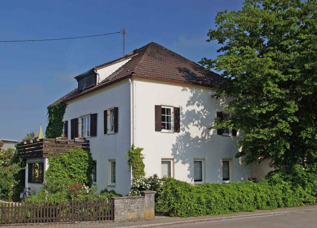Johannes Koessler Wohn-und Geschaeftshaus Babenhausen
