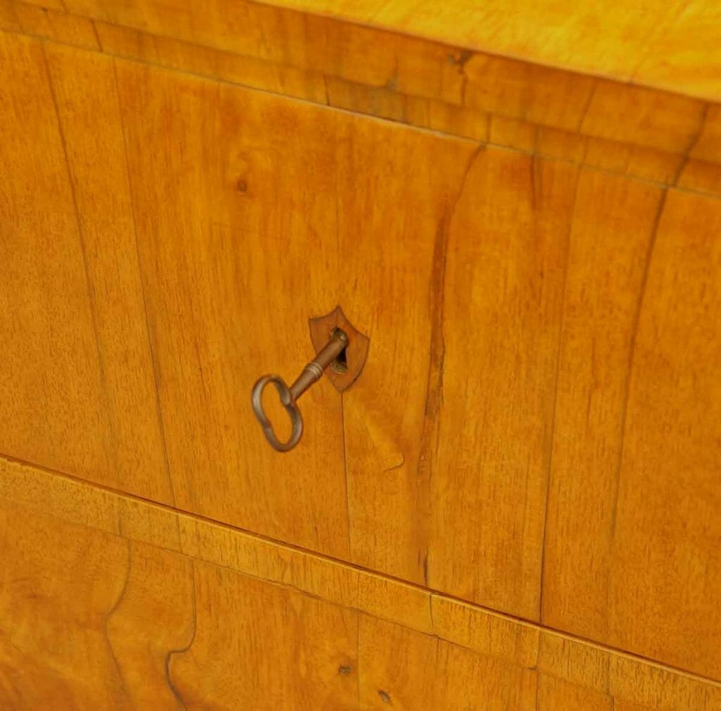 Detailbild eines Biedermeier-Möbels