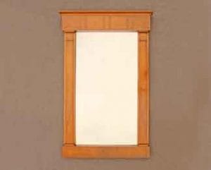 Auf dem Bild ist ein einfacher Biedermeier-Spiegel mit Pilastern in Nussbaum.